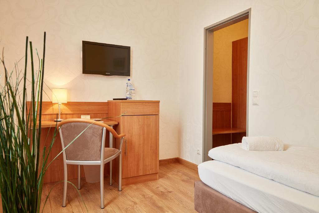 Bernstein Acamed Resort Nienburg  Exterior photo
